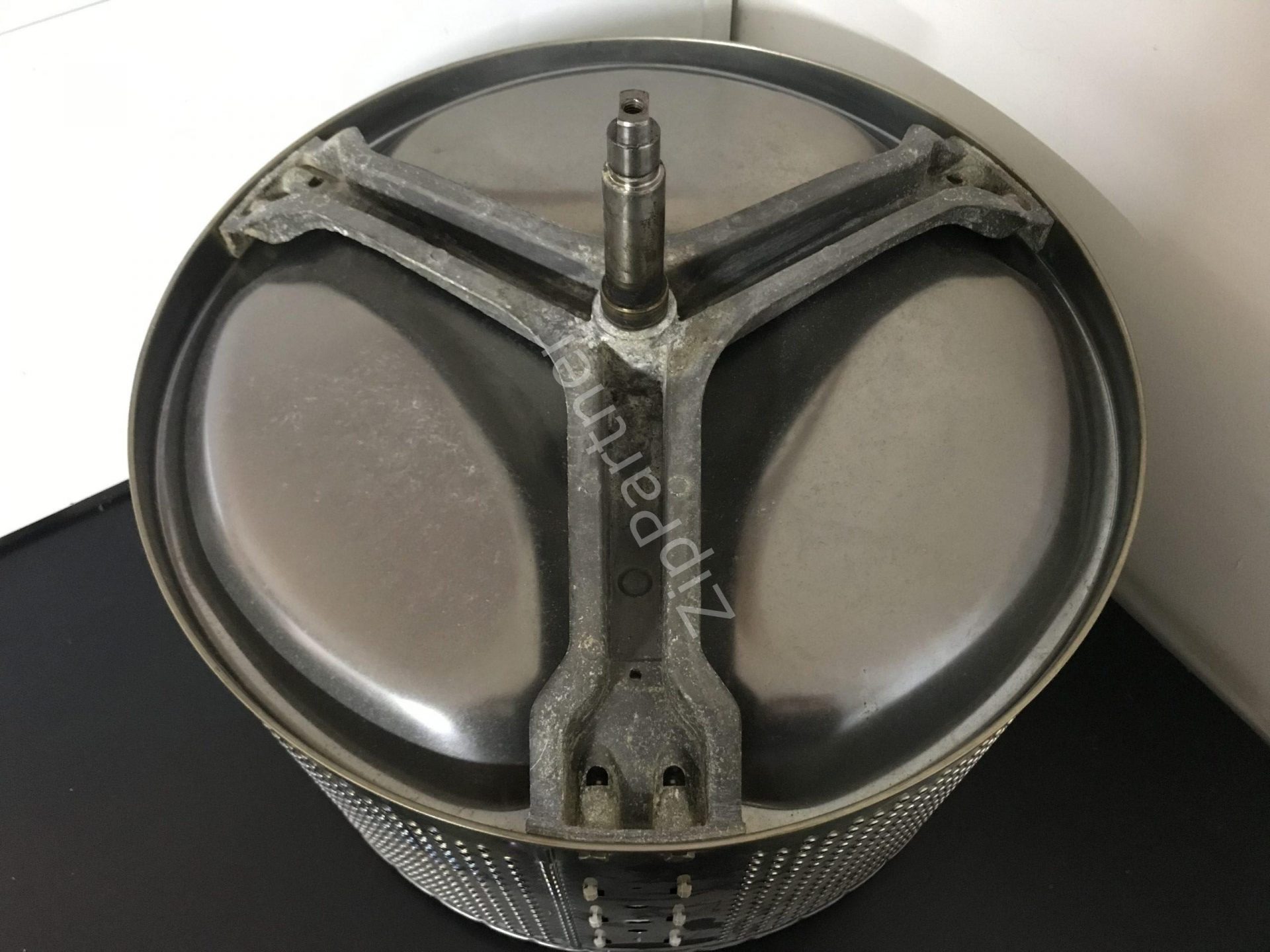 Крестовина с барабаном AEG, Electrolux, Zanussi 50239967008 (б/у)
