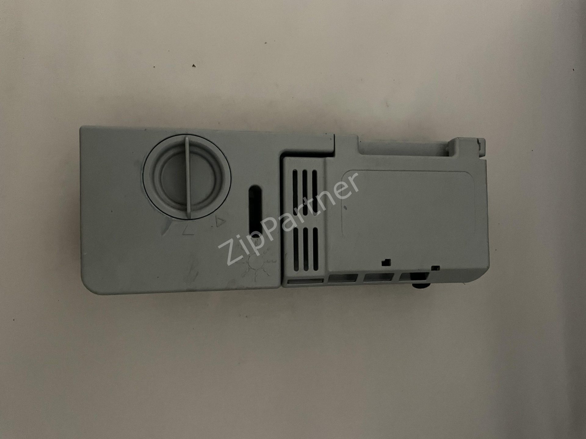 Дозатор моющих средств Ariston, Indesit C00143377 (б/у)