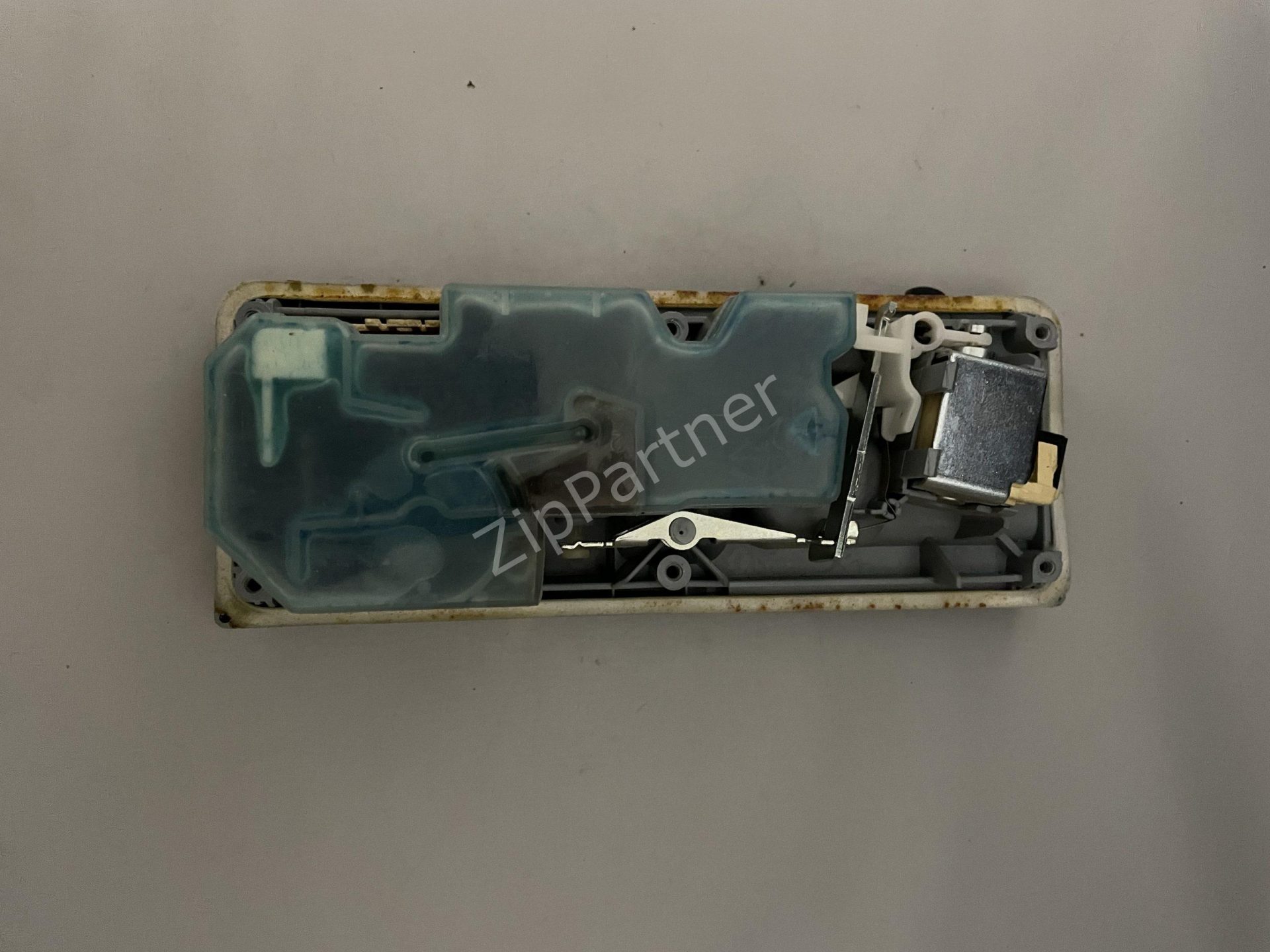 Дозатор моющих средств Ariston, Indesit C00143377 (б/у) — изображение 2