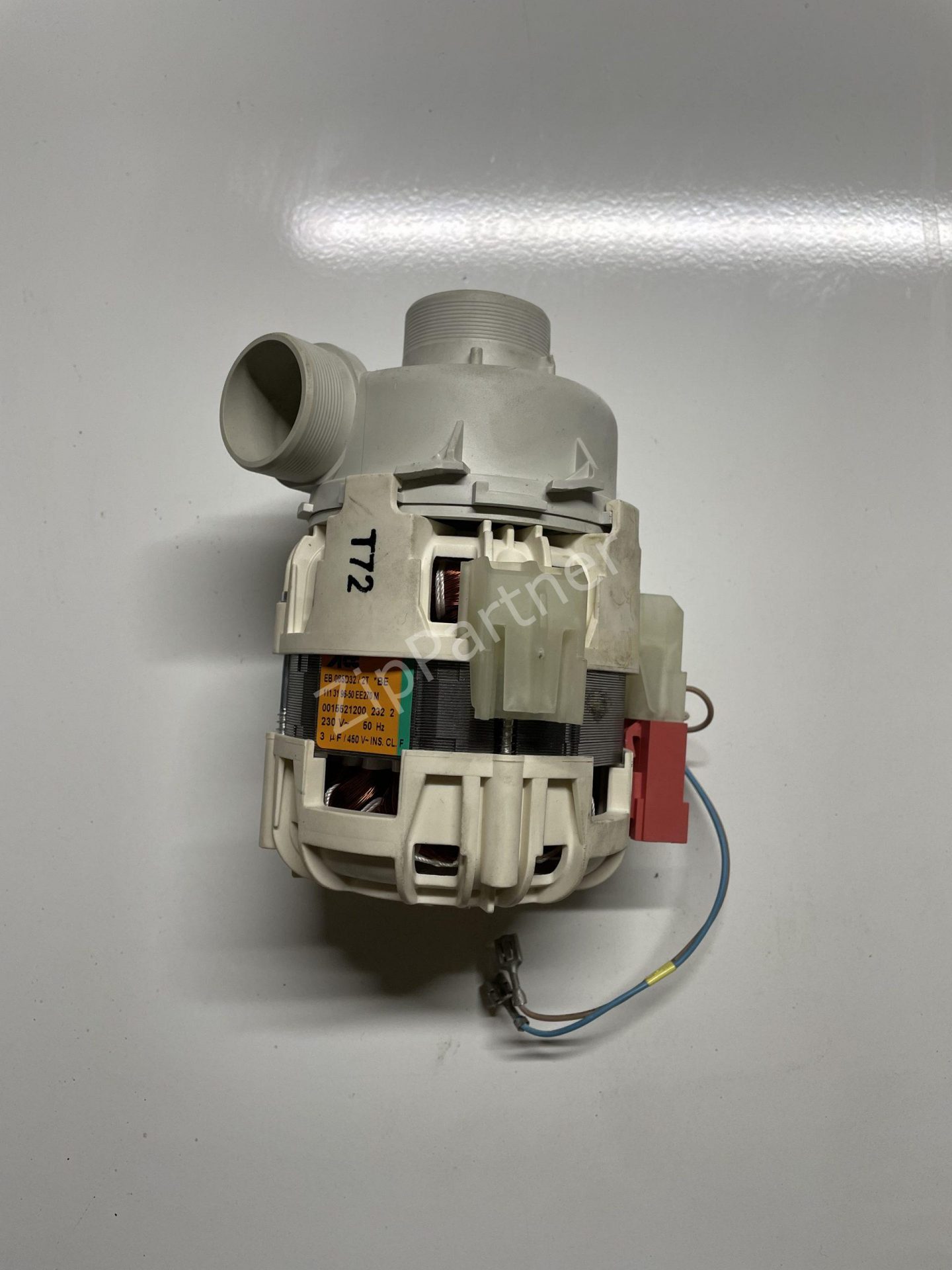 Циркуляционный насос AEG, Electrolux, Zanussi 0015521200, 1113196305 (б/у)