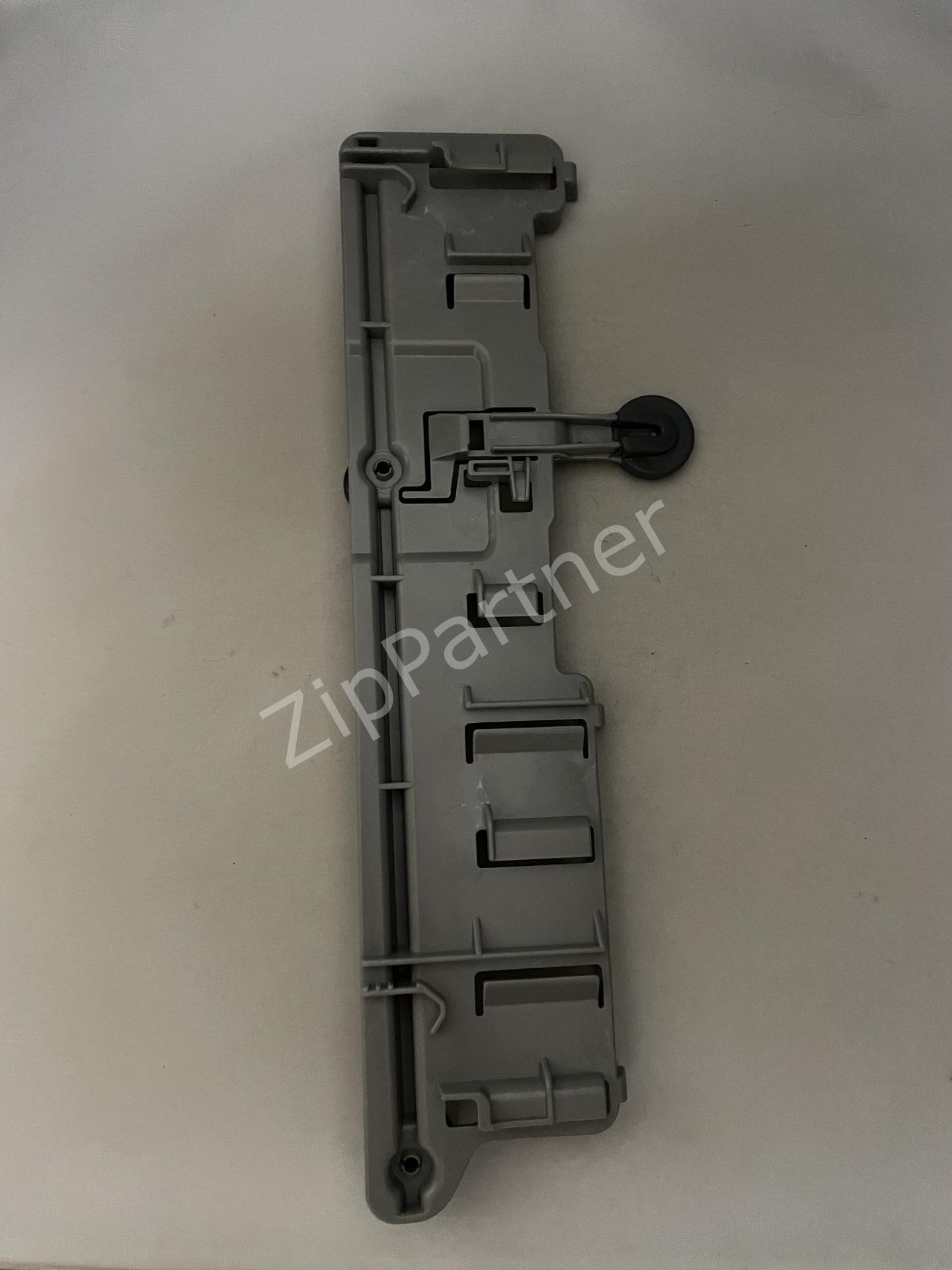Направляющая корзины Beko 1751440300 — изображение 2