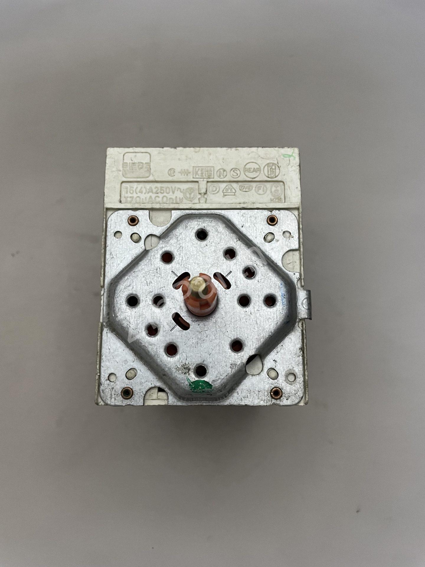 Программатор Bosch, Siemens, Whirlpool EC4447.01E03 (б/у) — изображение 3