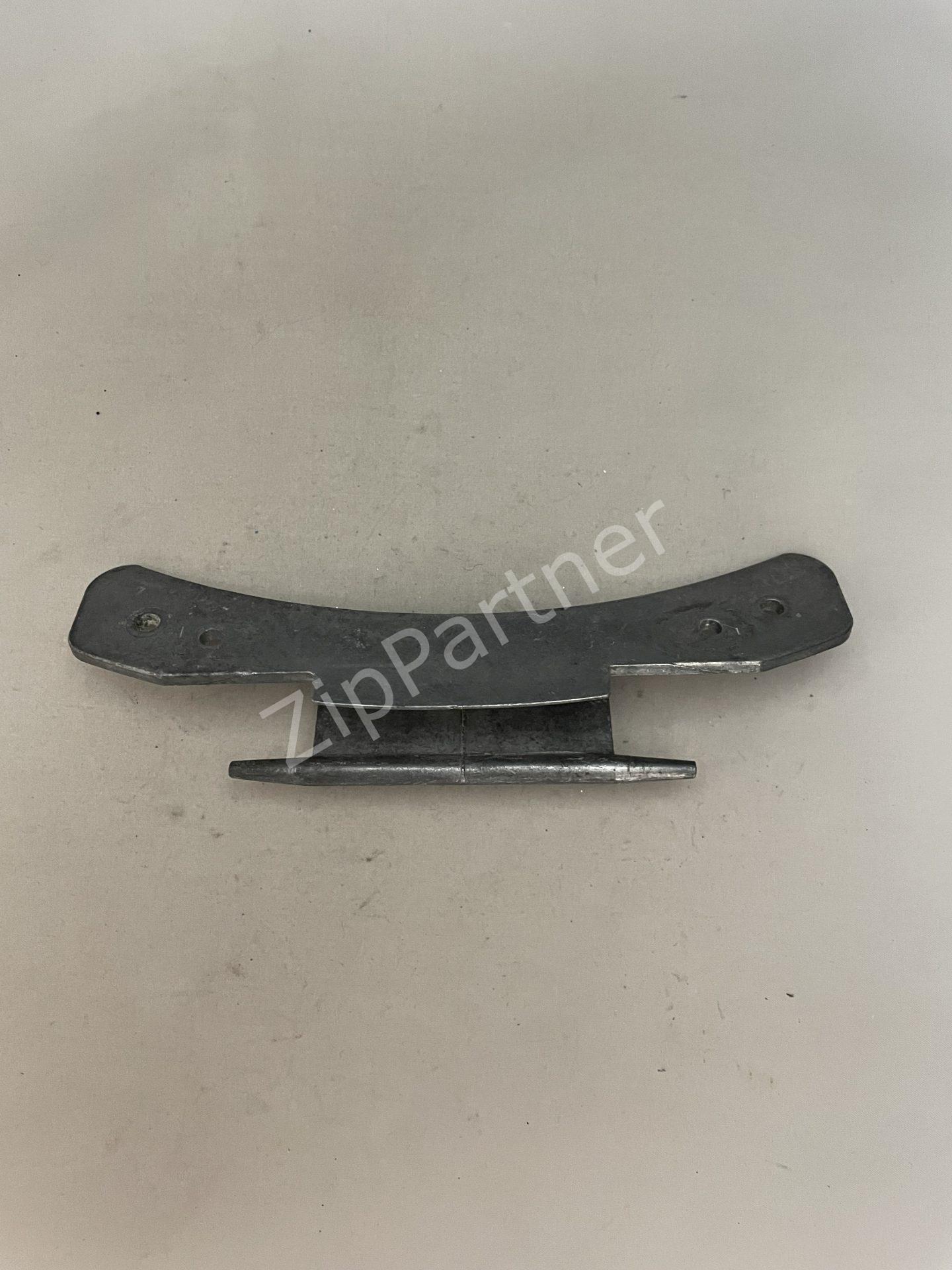 Петля люка Ariston, Indesit C00043636 (б/у) — изображение 2