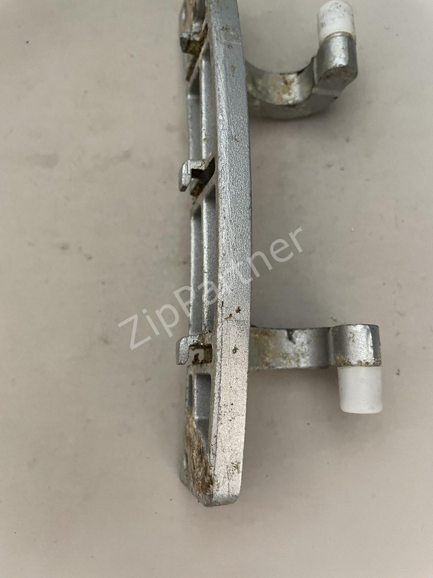 Петля люка Samsung DC61-02099A (б/у) — изображение 3