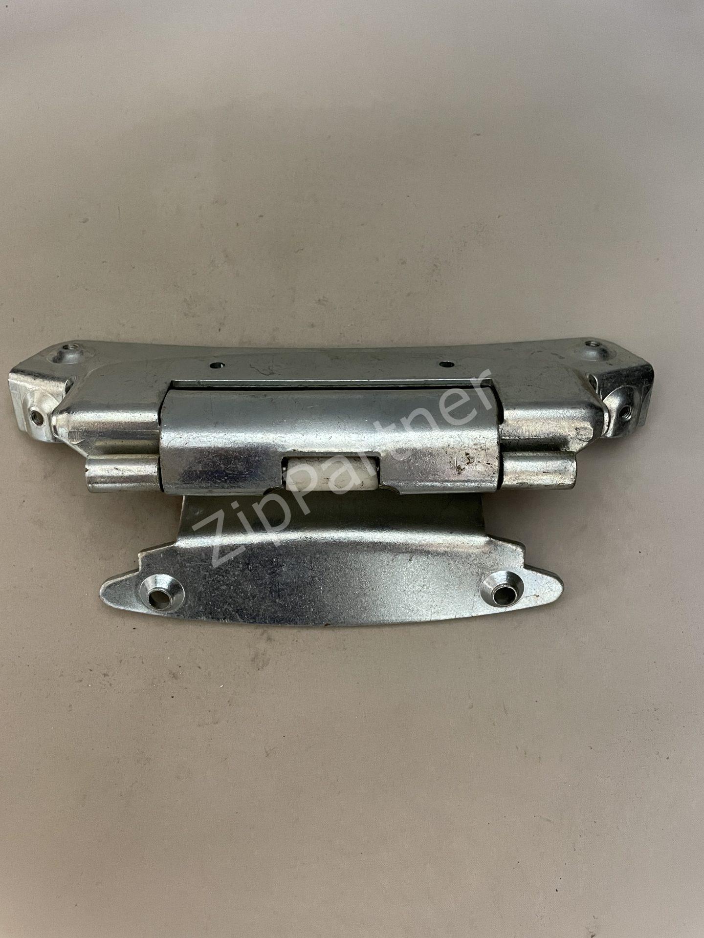 Петля люка AEG, Electrolux, Zanussi 1323641009 (б/у) — изображение 4