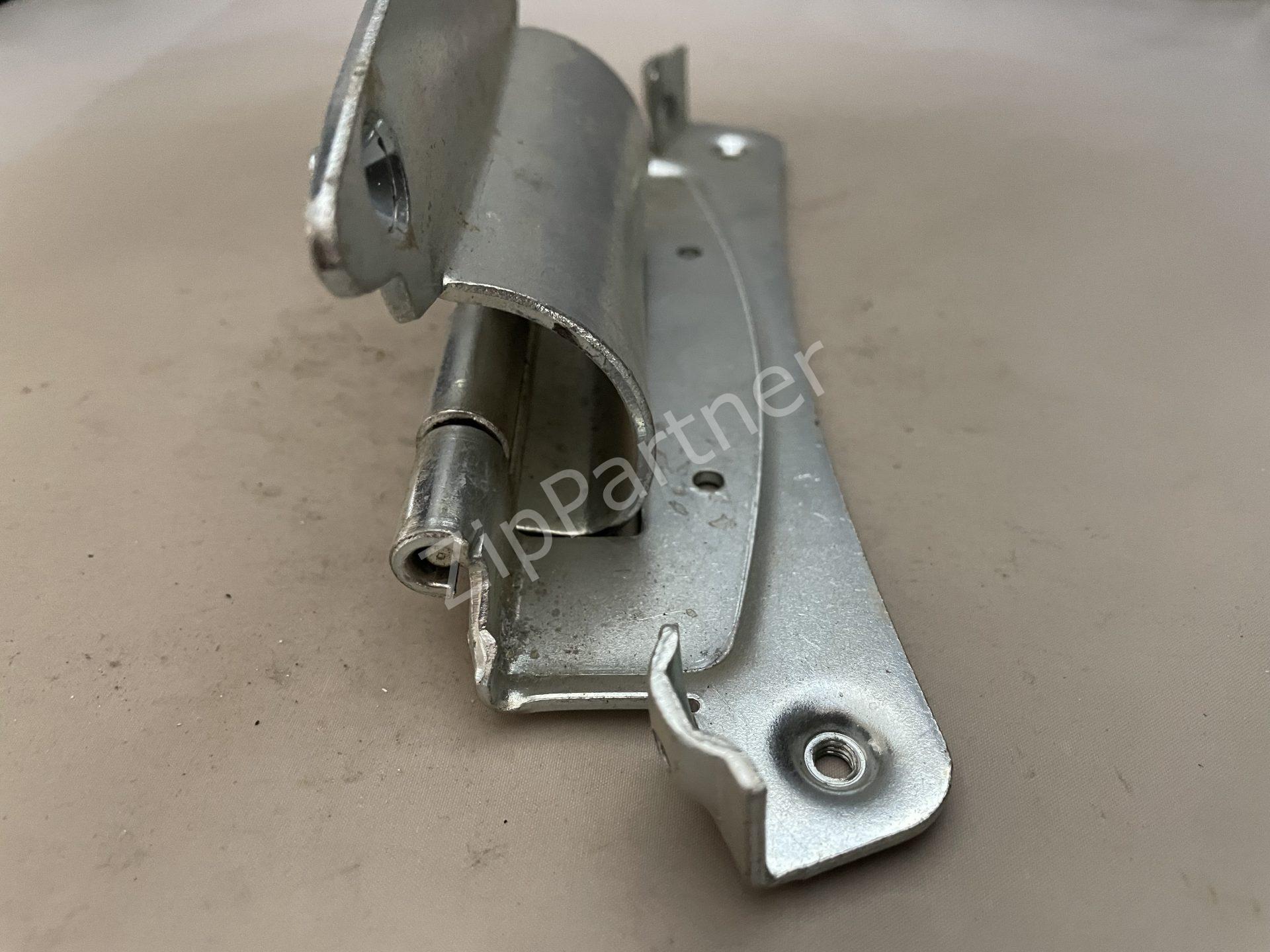 Петля люка AEG, Electrolux, Zanussi 1323641009 (б/у) — изображение 5