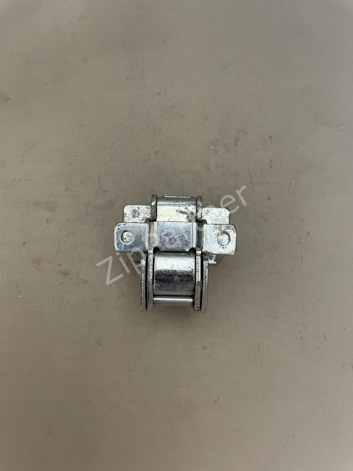 Петля люка Ariston, Indesit С00064541 (б/у) — изображение 2