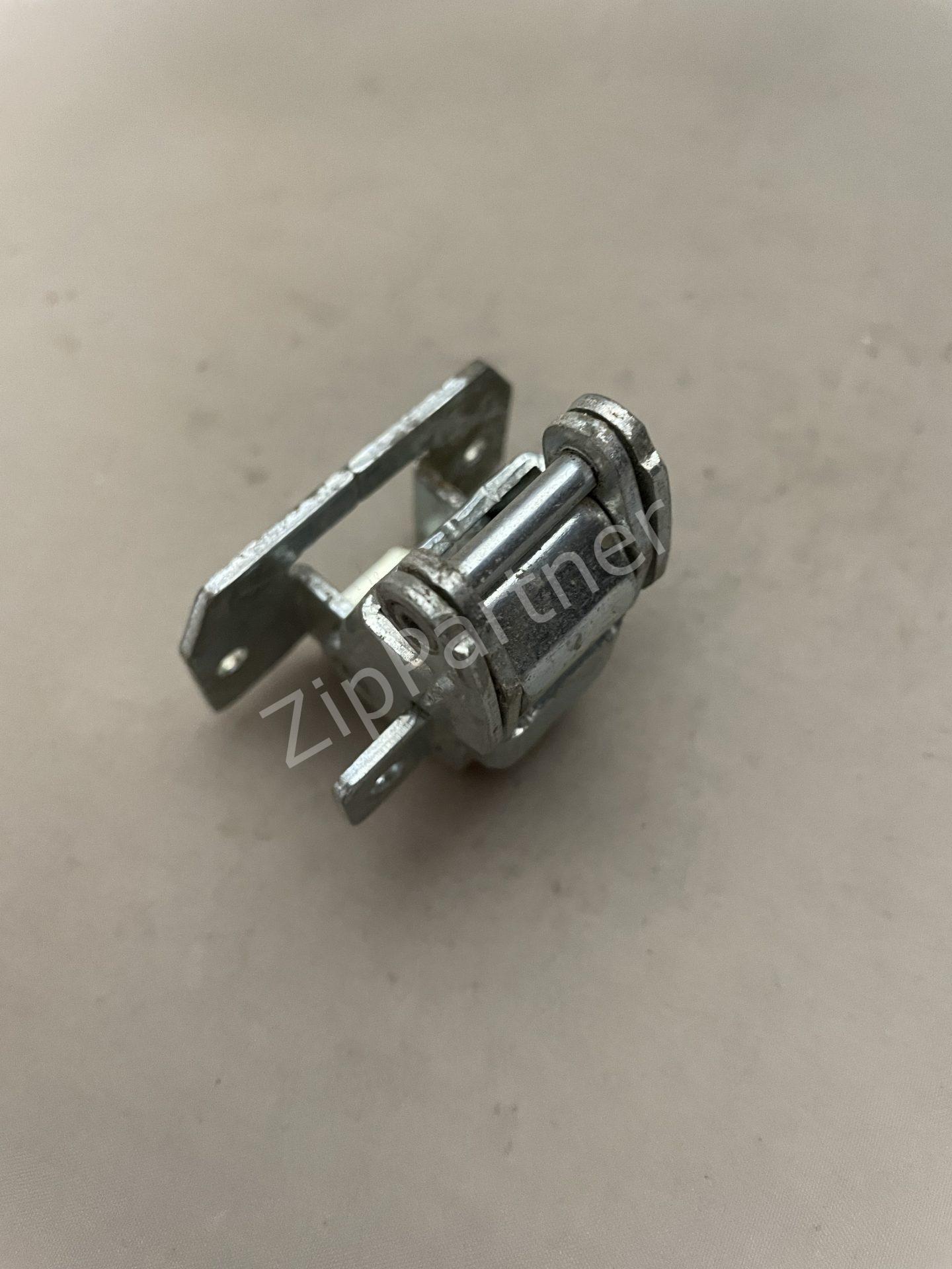 Петля люка Ariston, Indesit С00064541 (б/у) — изображение 4