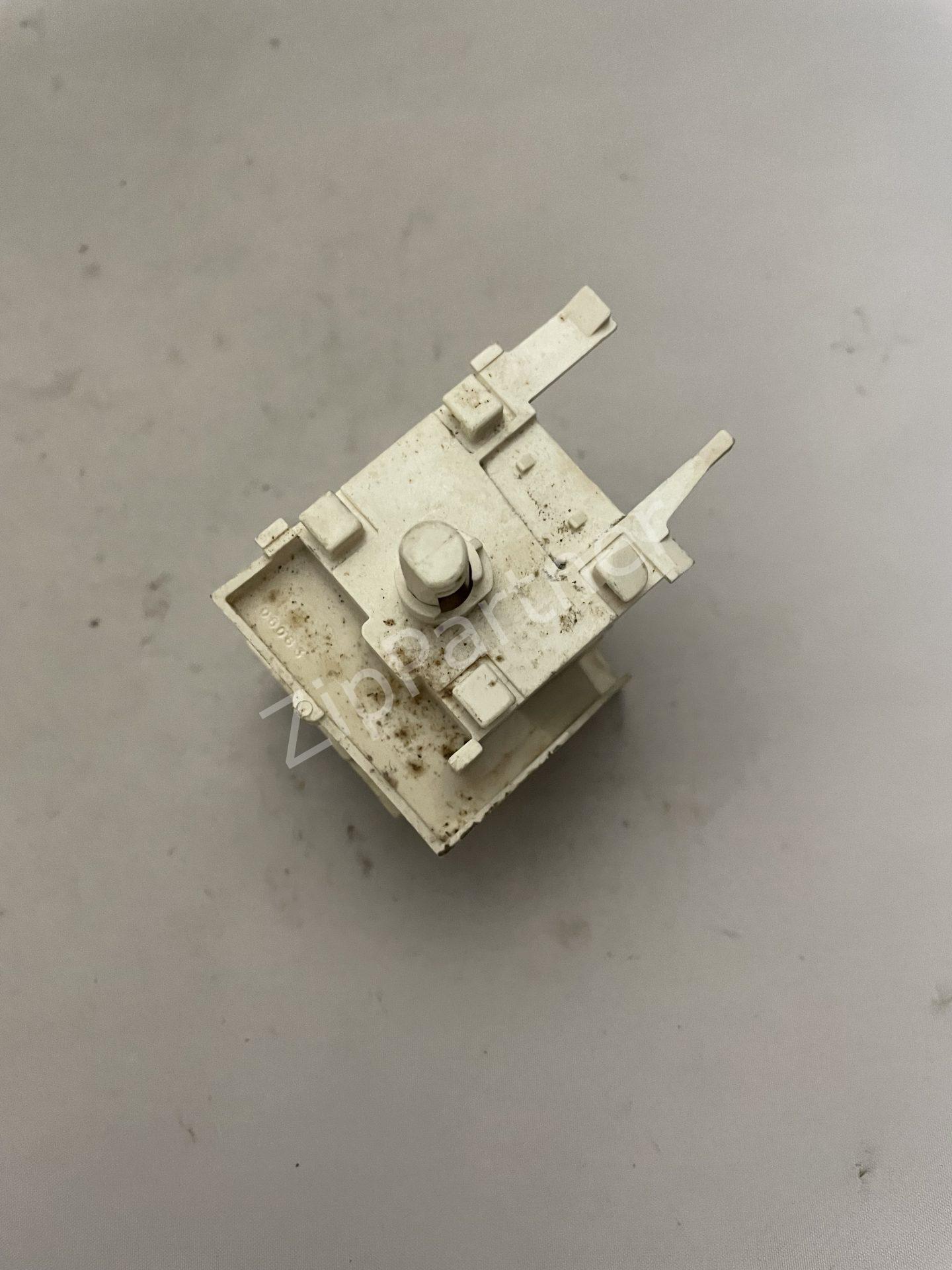 Кнопка Bosch, Siemens 5600052536, 424410 (б/у) — изображение 5