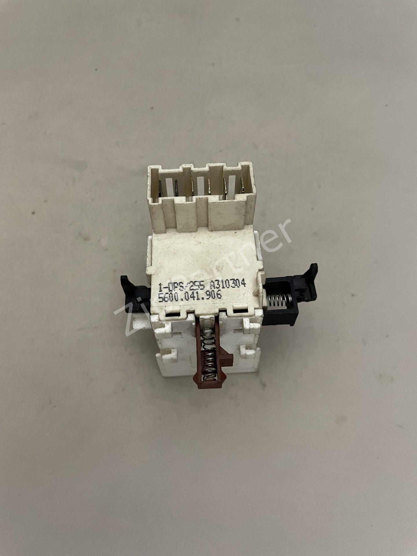 Кнопка Bosch, Siemens 5600.041.906, 165242 (б/у)