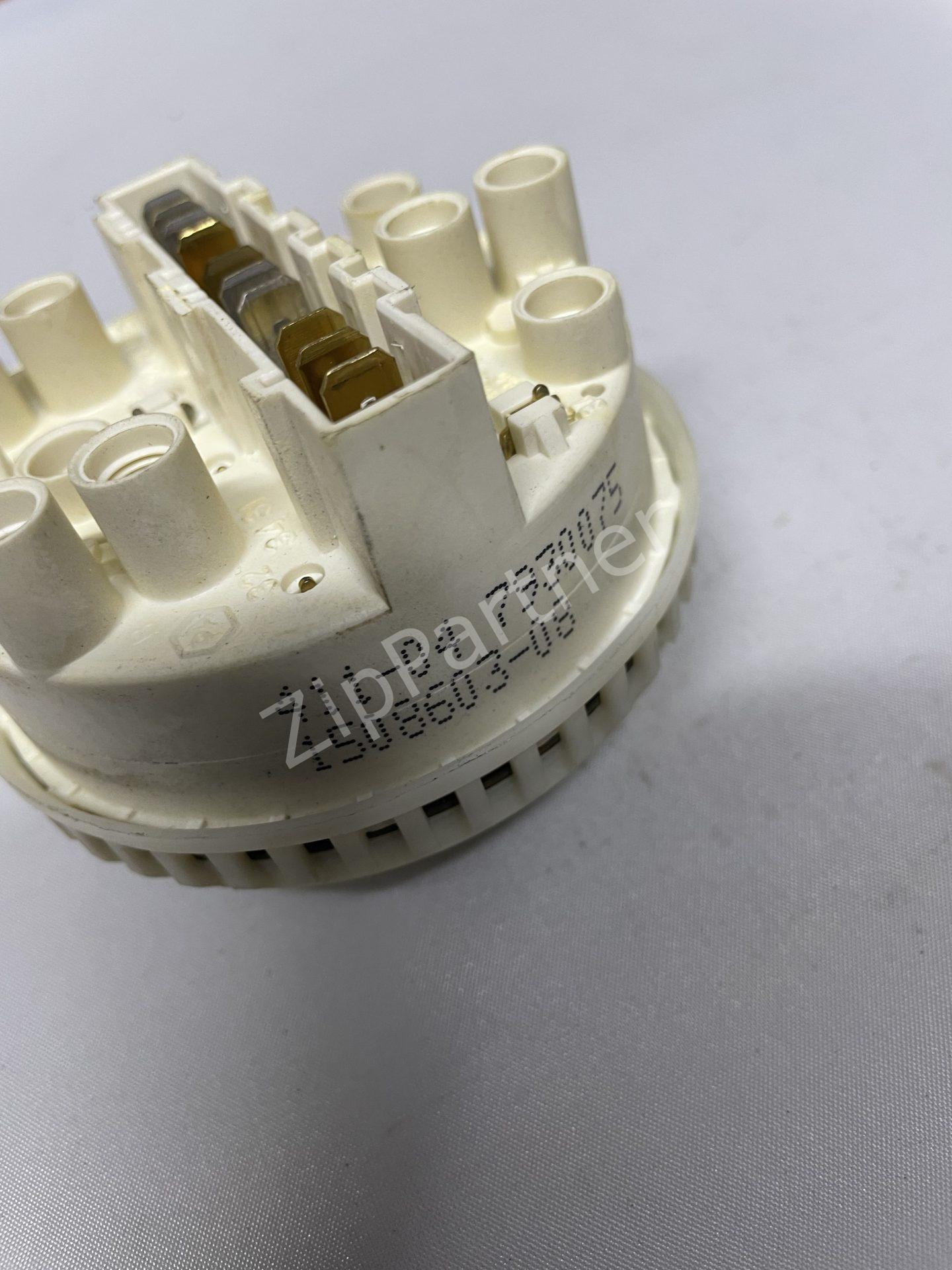Прессостат AEG, Electrolux, Zanussi 150860308 (б/у) — изображение 2