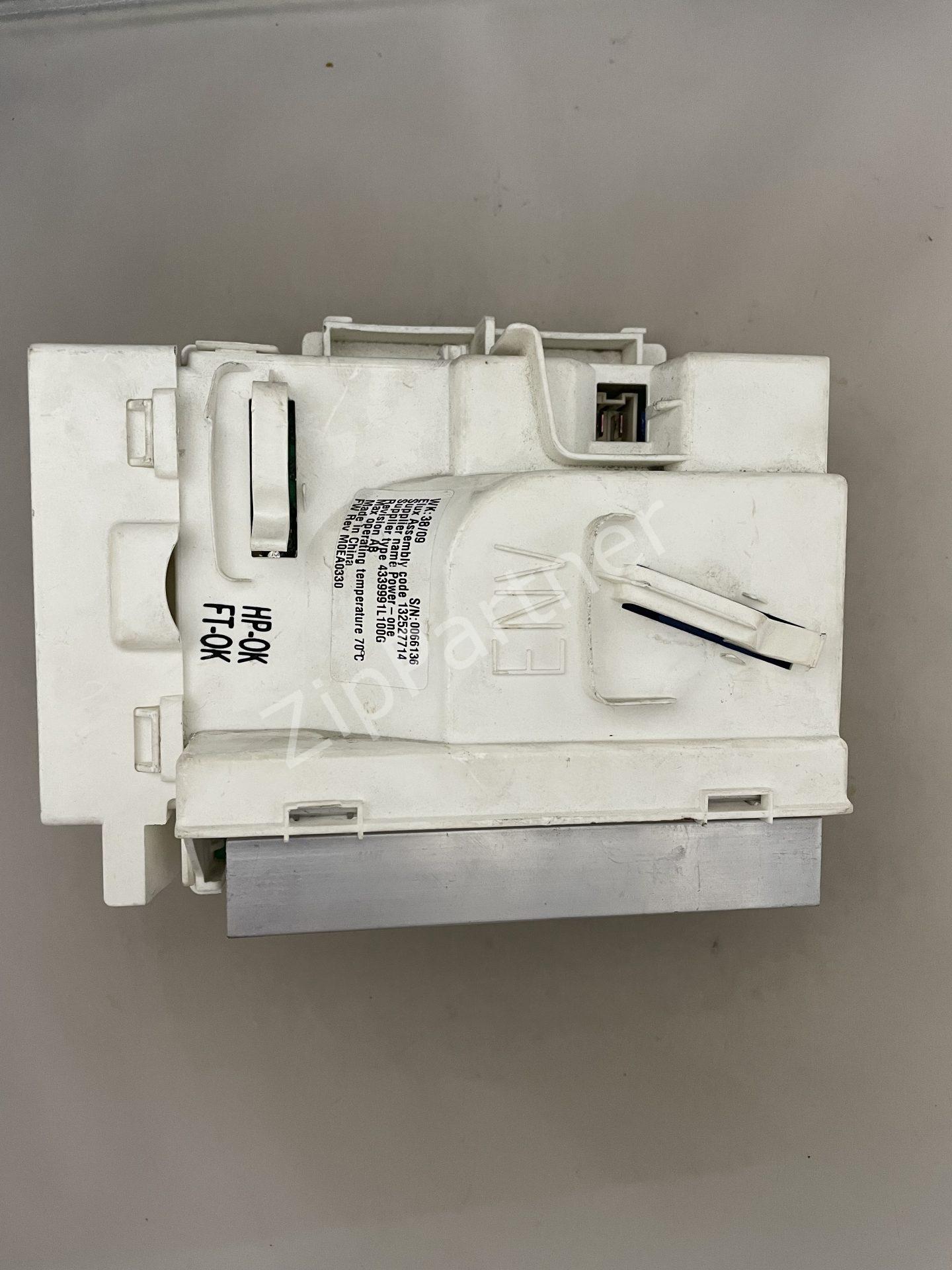 Плата двигателя AEG, Electrolux, Zanussi 132527714 (б/у)