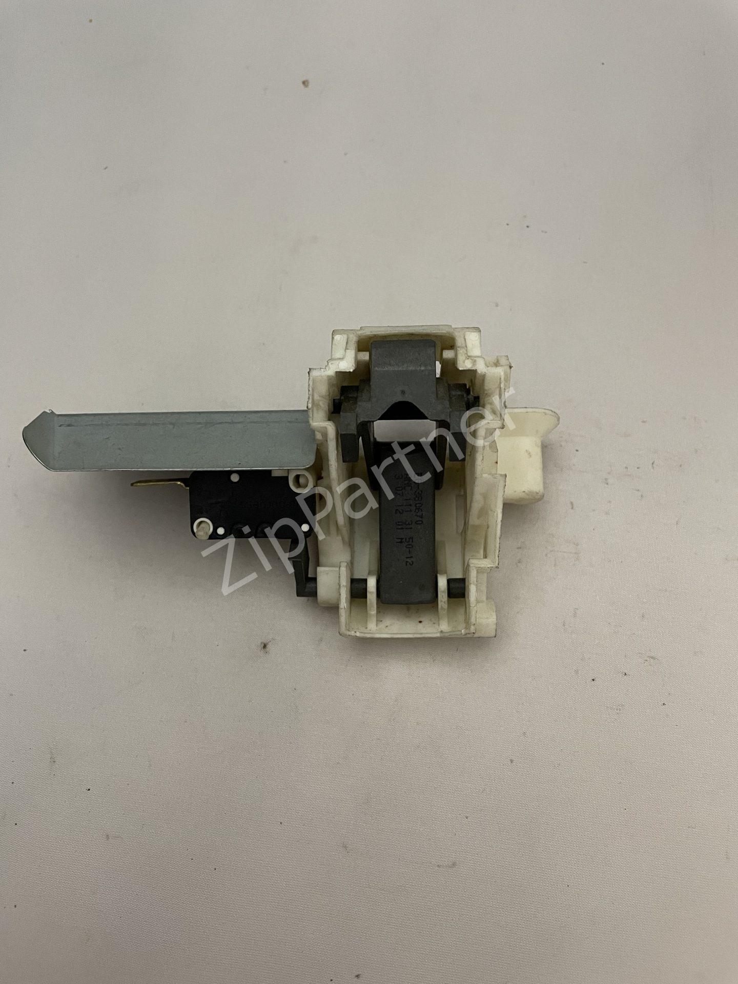 Замок AEG, Electrolux, IKEA, Zanussi 1113150609 (б/у)