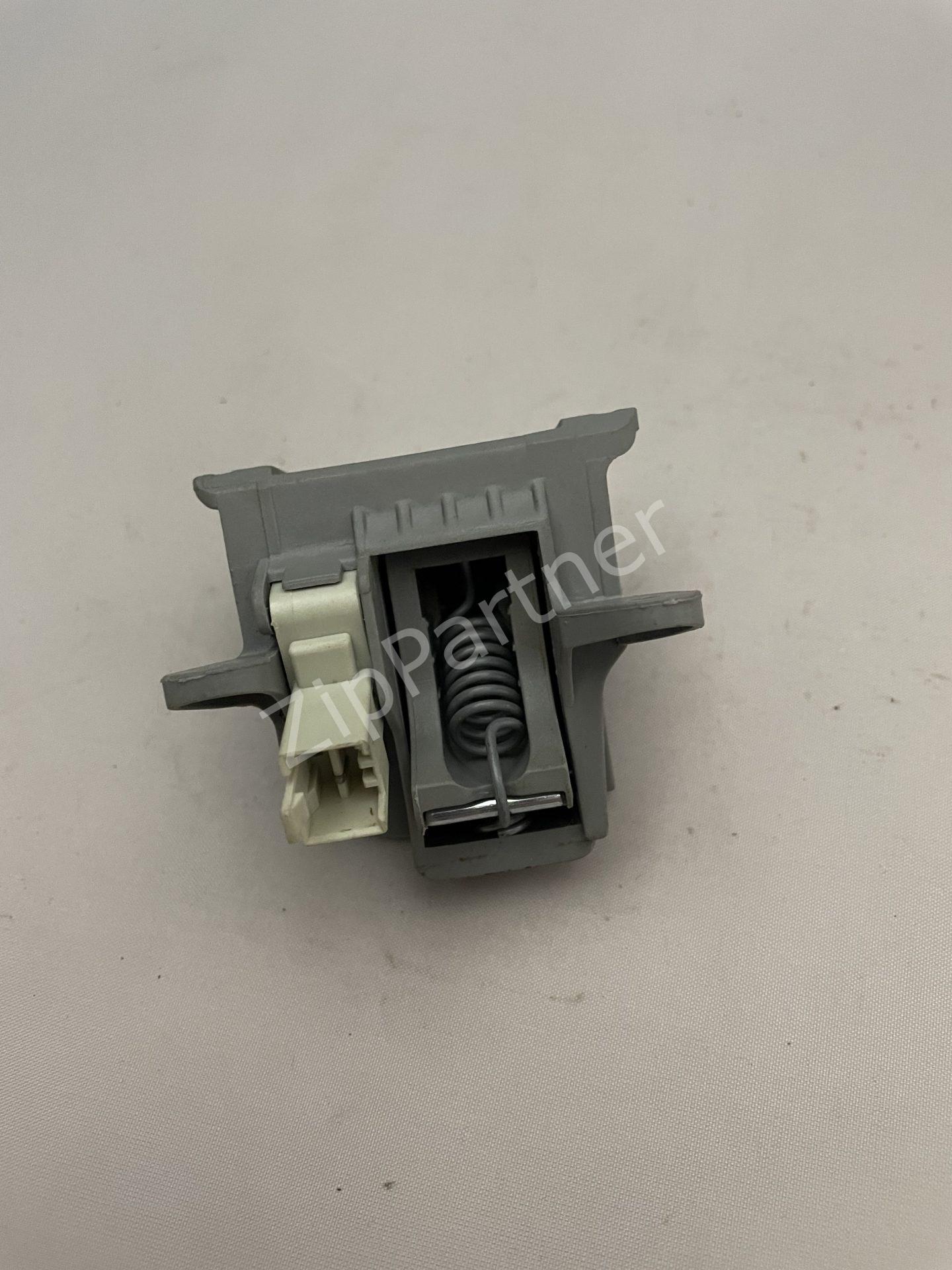 Замок Ariston, Indesit C00282805 (б/у)