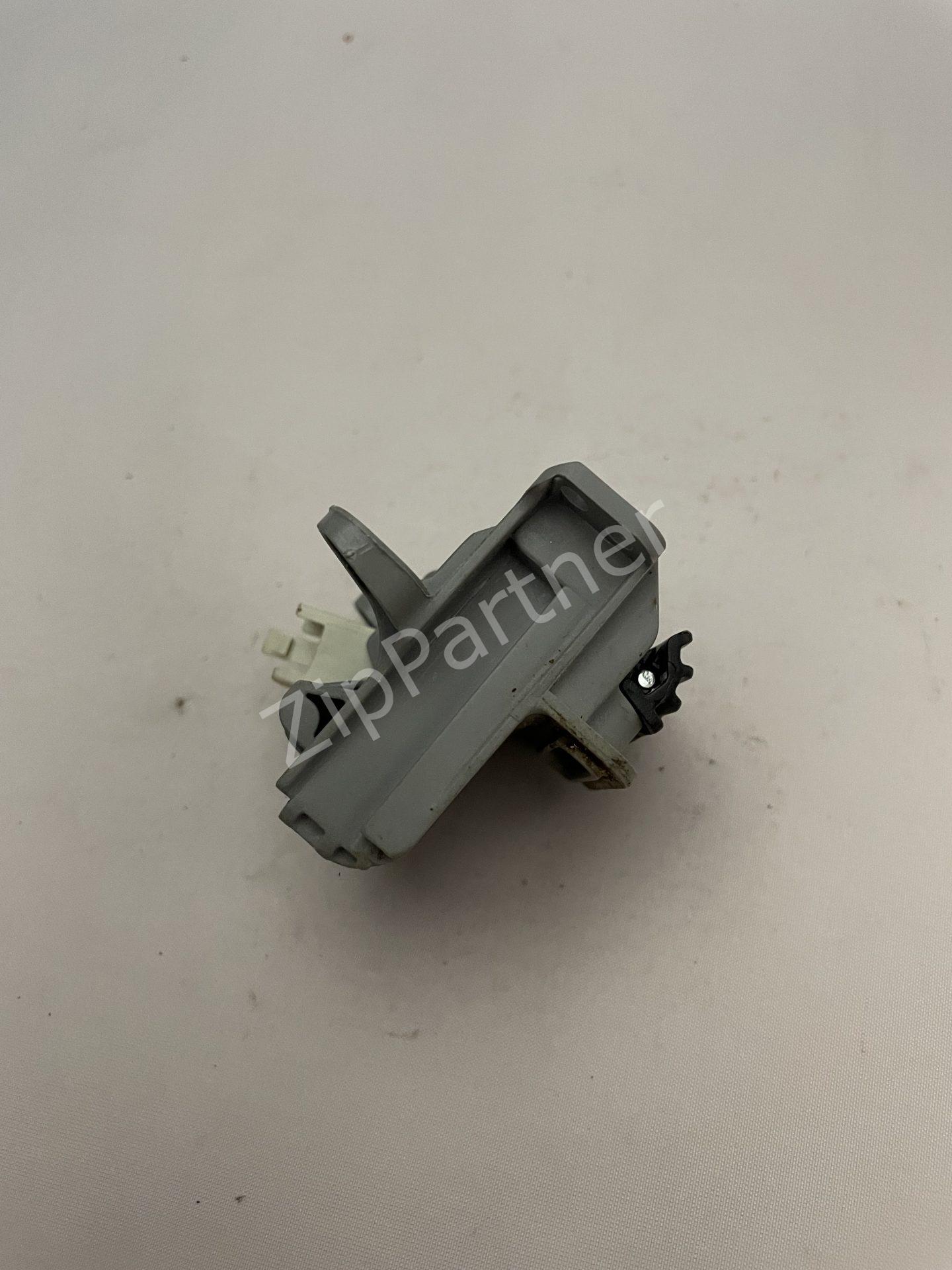 Замок Ariston, Indesit C00282805 (б/у) — изображение 2