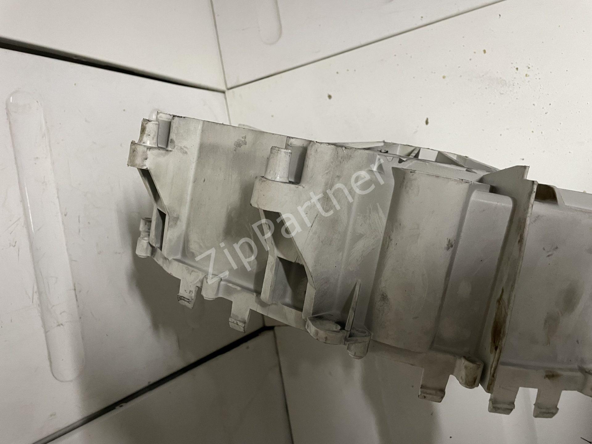 Задний полубак Bosch, Siemens 5550011235 (б/у) — изображение 5