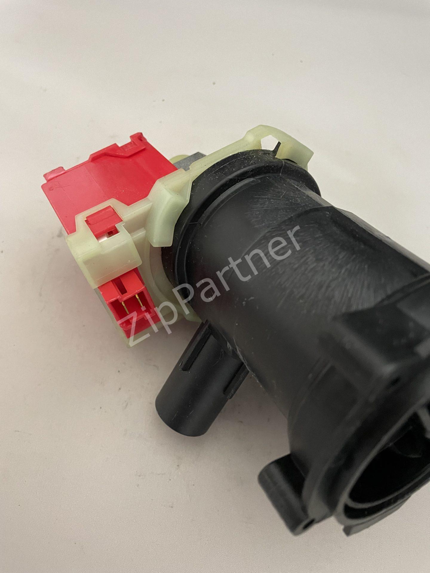 Сливная помпа с улиткой Bosch, Siemens 4 защелки, фишка спереди 82012007 — изображение 3