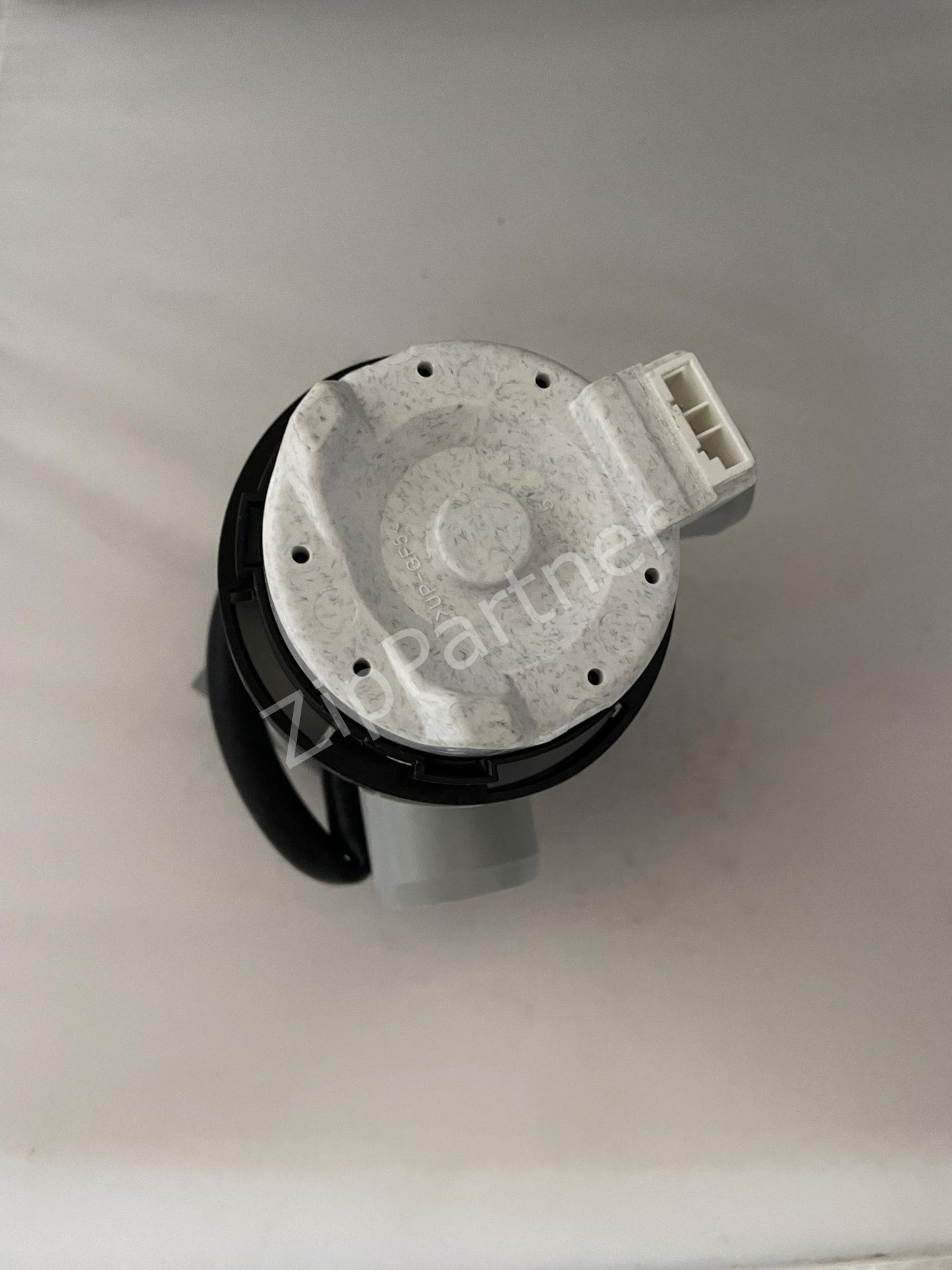Сливная помпа с улиткой LG 4 защелки, фишка сзади EAU63743802 — изображение 5