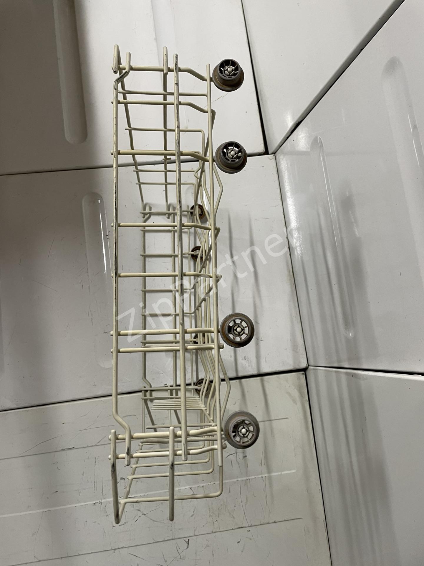 Нижняя корзина Bosch Siemens 20002904 фото #4