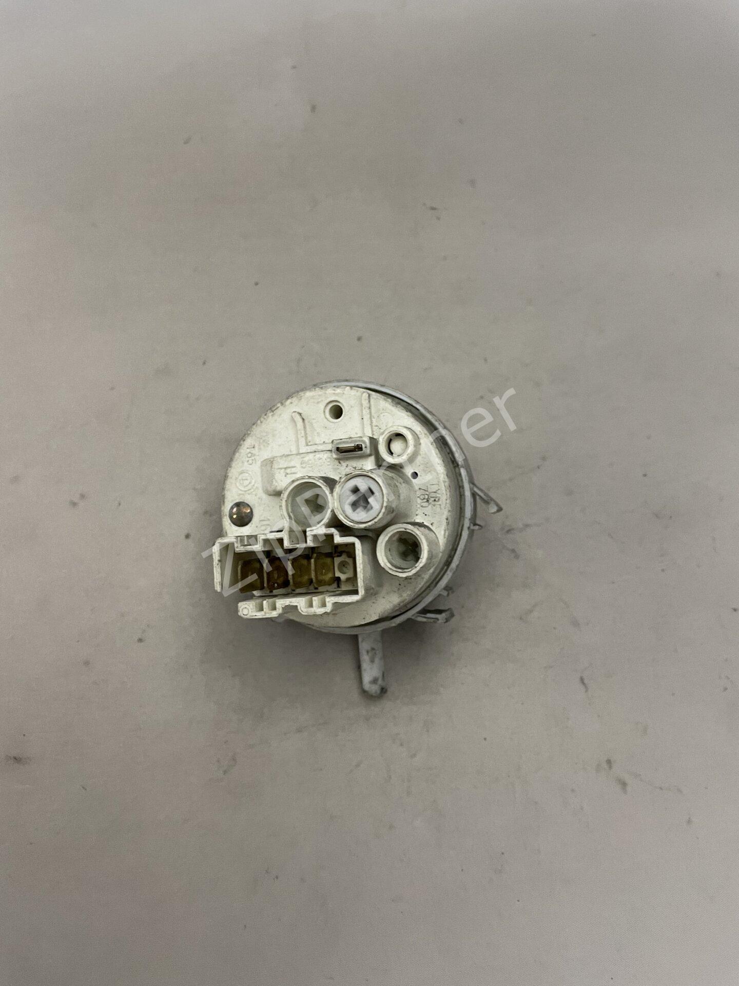 Прессостат Ariston, Indesit 101/76-330 7650014 (б/у)