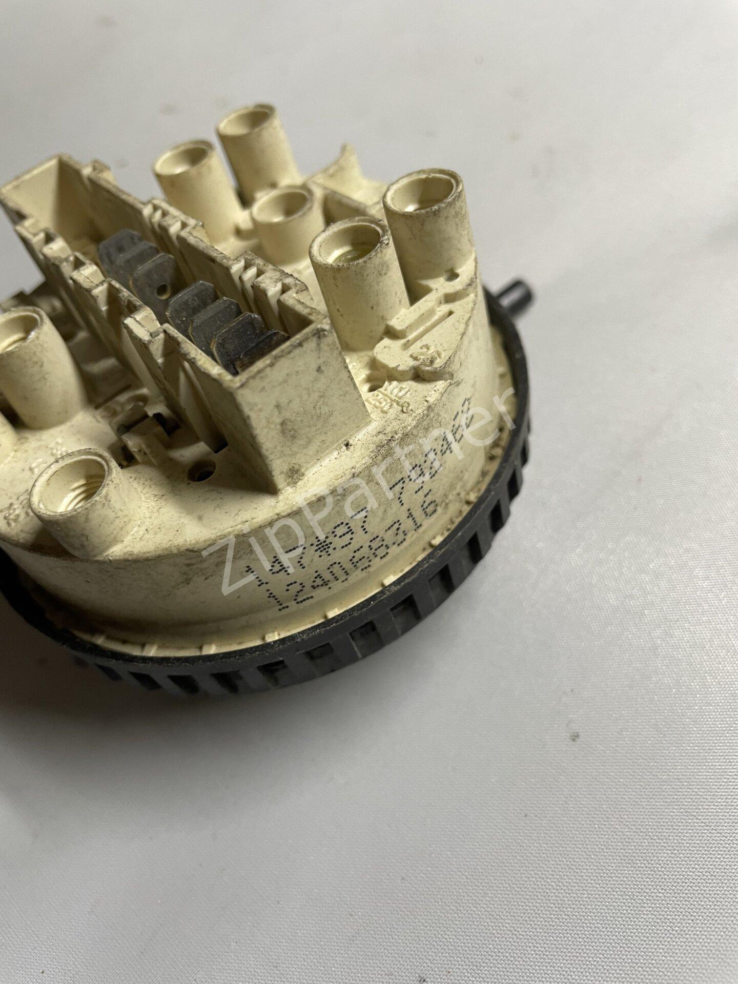 Прессостат AEG, Electrolux, Zanussi 792462 124068316 (б/у) — изображение 2