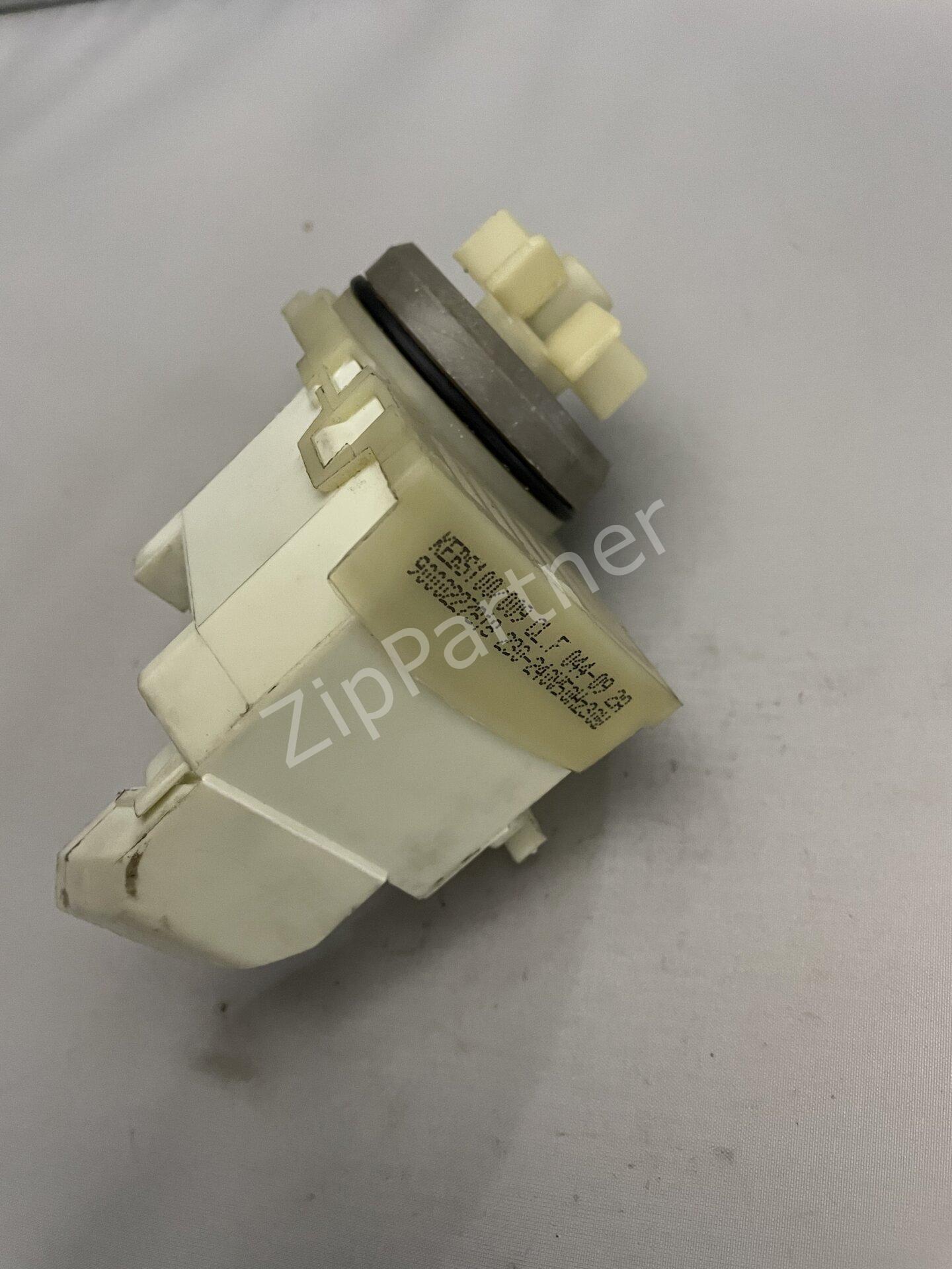 Помпа Bosch Siemens 2 винта клеммы сзади 00152710 (б/у) фото #4