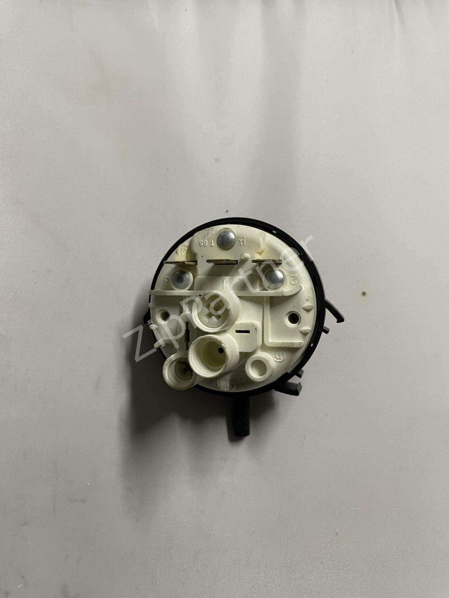 Прессостат AEG Electrolux Zanussi 65/45 152637002 (б/у) фото #1