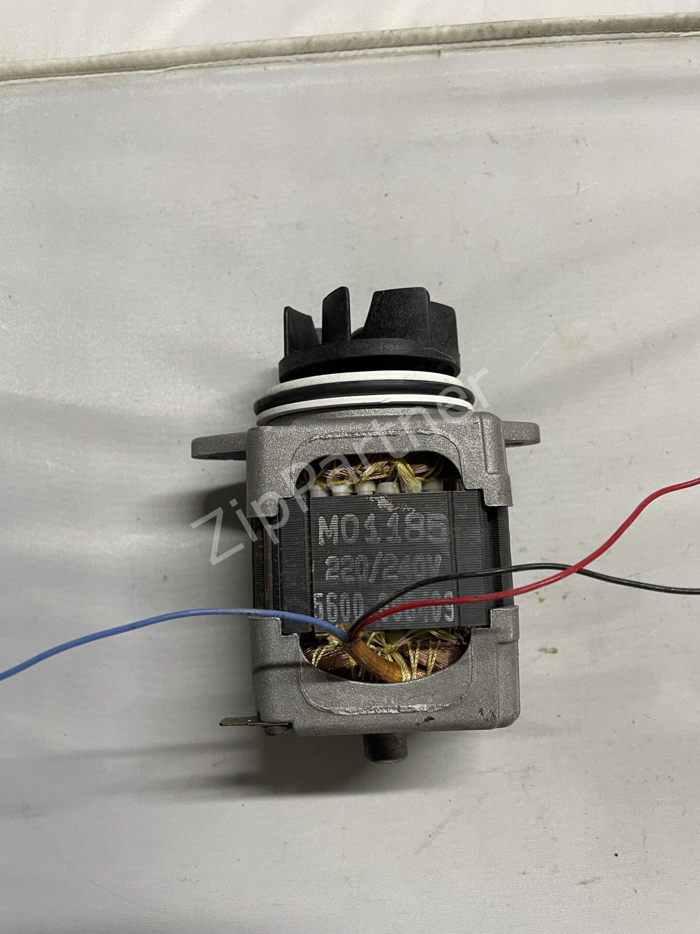 Циркуляционный насос Bosch Siemens 494767 (б/у) фото #1