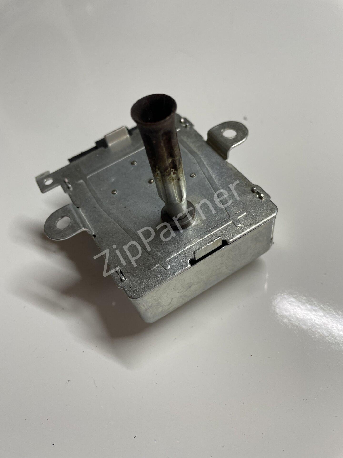 Двигатель вертела 3570509012 AEG Electrolux Zanussi (б/у) фото #4