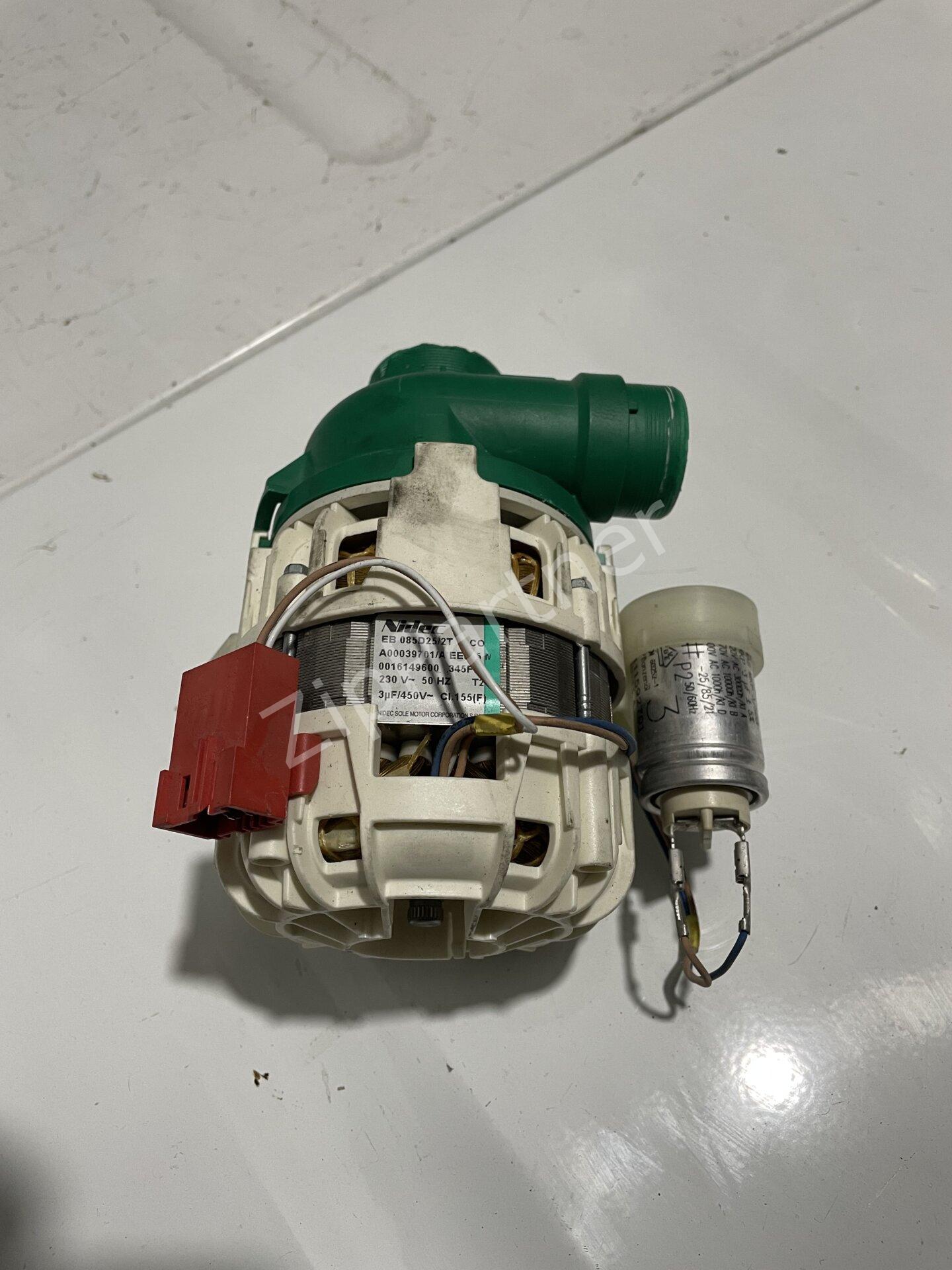Циркуляционный насос A00039701/A AEG Electrolux (б/у) фото #1