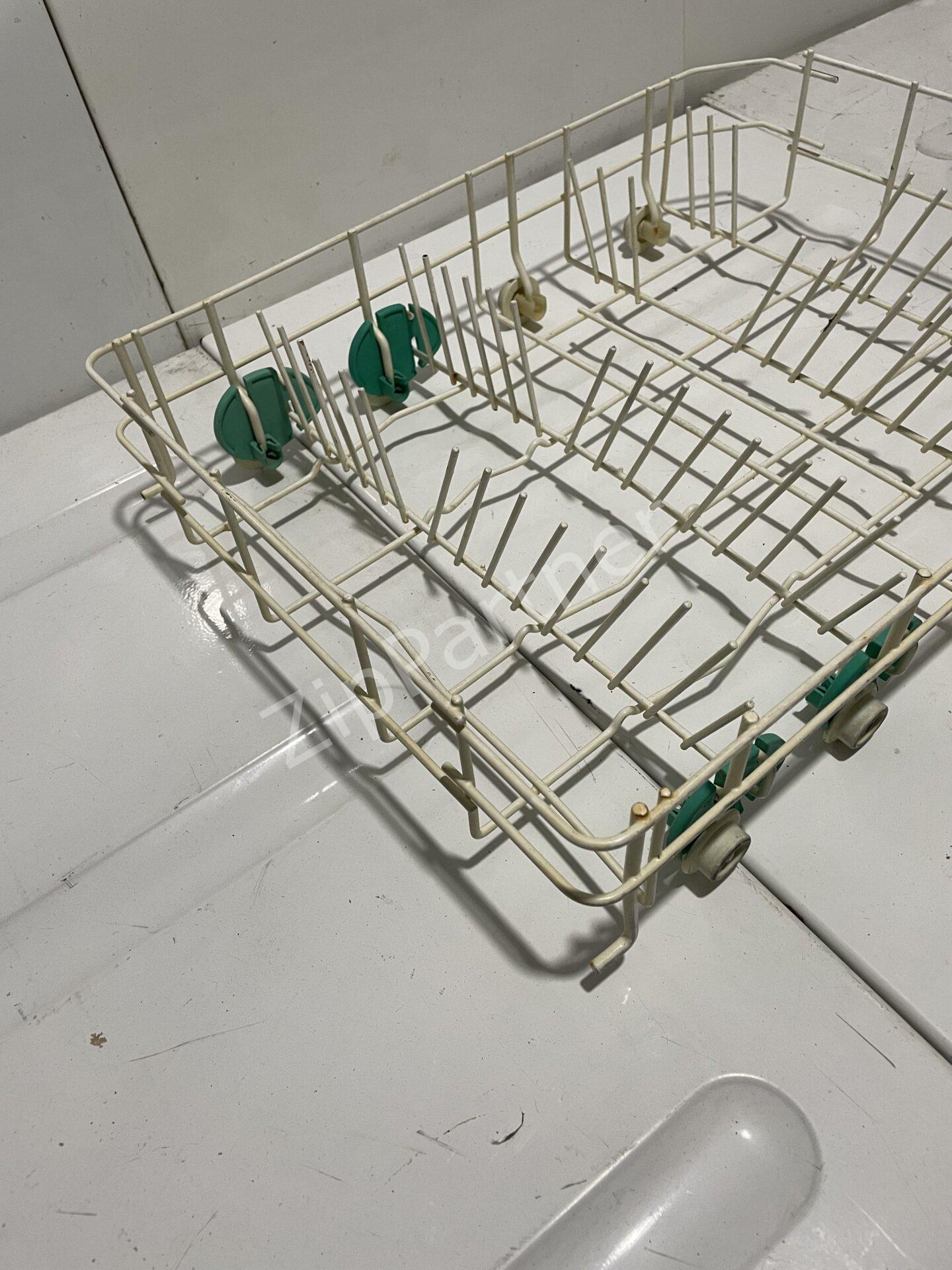Нижняя корзина AEG, Electrolux, Zanussi 1529700302 (б/у) — изображение 5