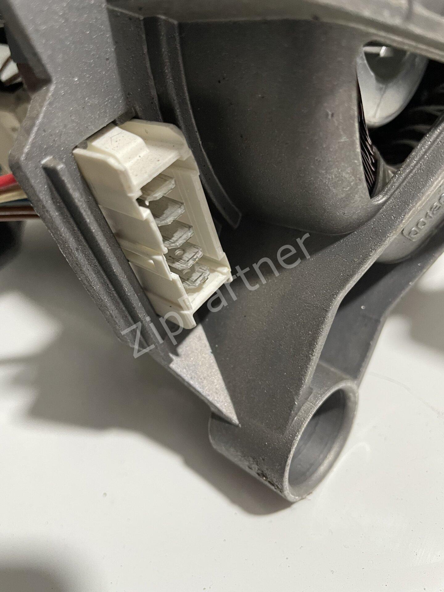 Двигатель 0015467902 AEG Electrolux Zanussi (б/у) фото #3