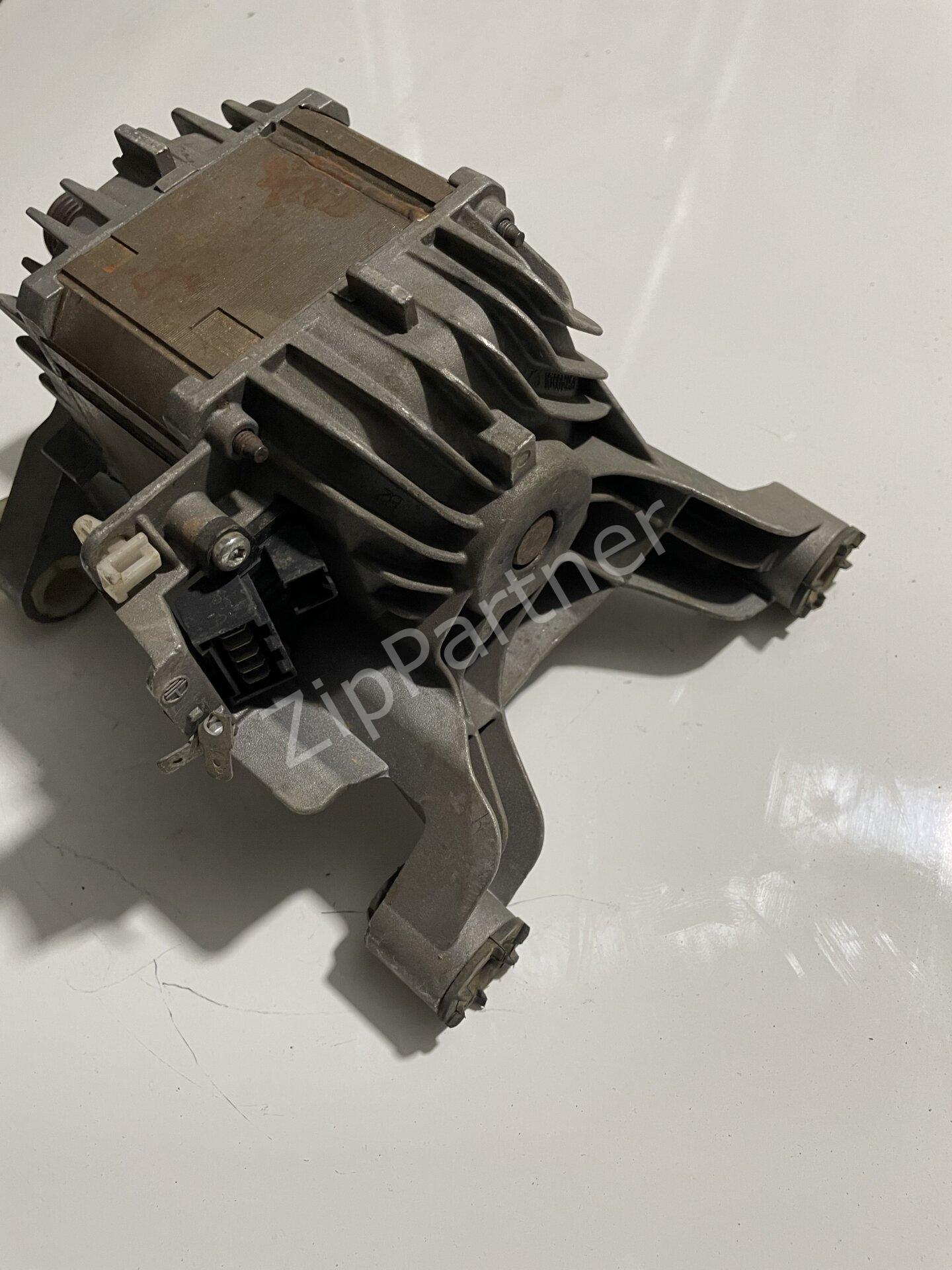 Двигатель Bosch Siemens 1261270 (б/у) фото #2