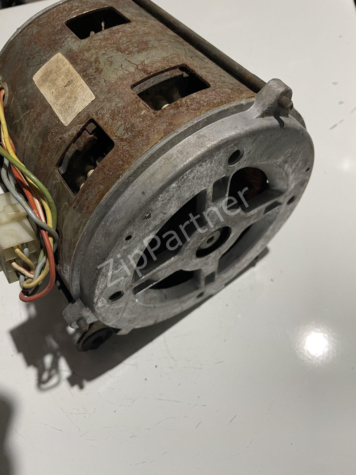 Двигатель AEG, Ariston, Electrolux, Indesit, Zanussi 126150 (б/у) фото #5