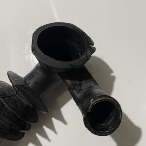 Сливной патрубок Haier 0020301555 (б/у)