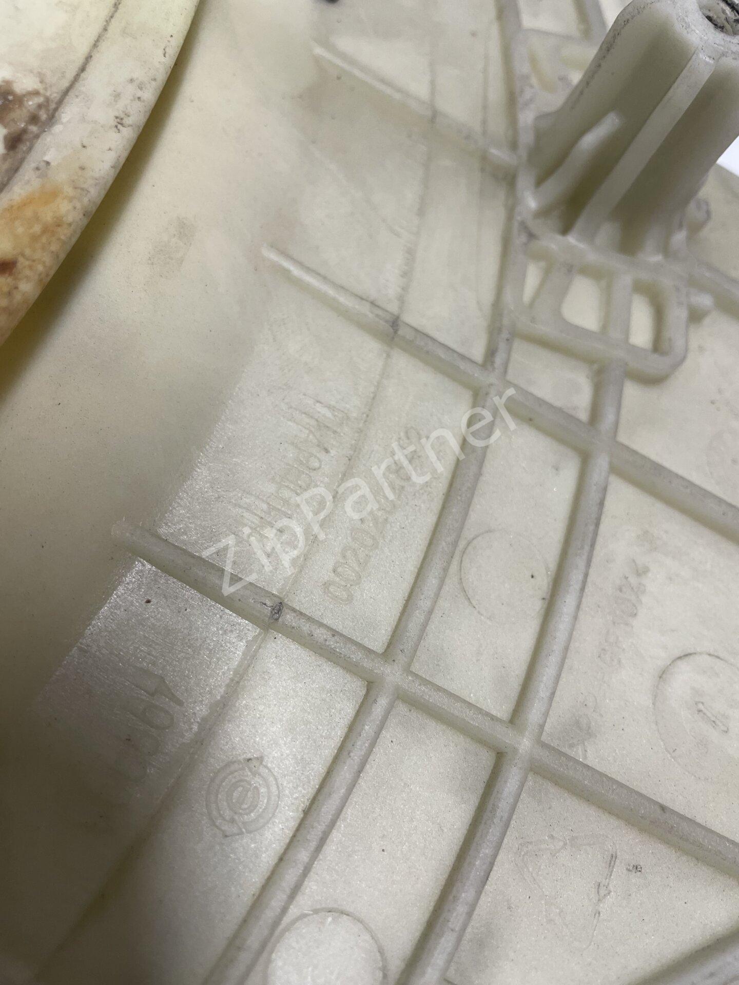 Передний полубак Haier 0020202842 (б/у) — изображение 5
