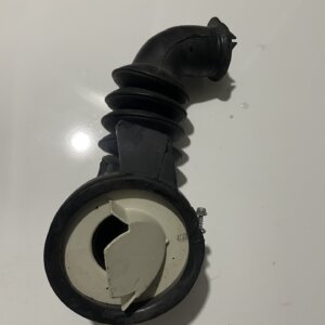 Сливной патрубок Miele 05913420 (б/у)