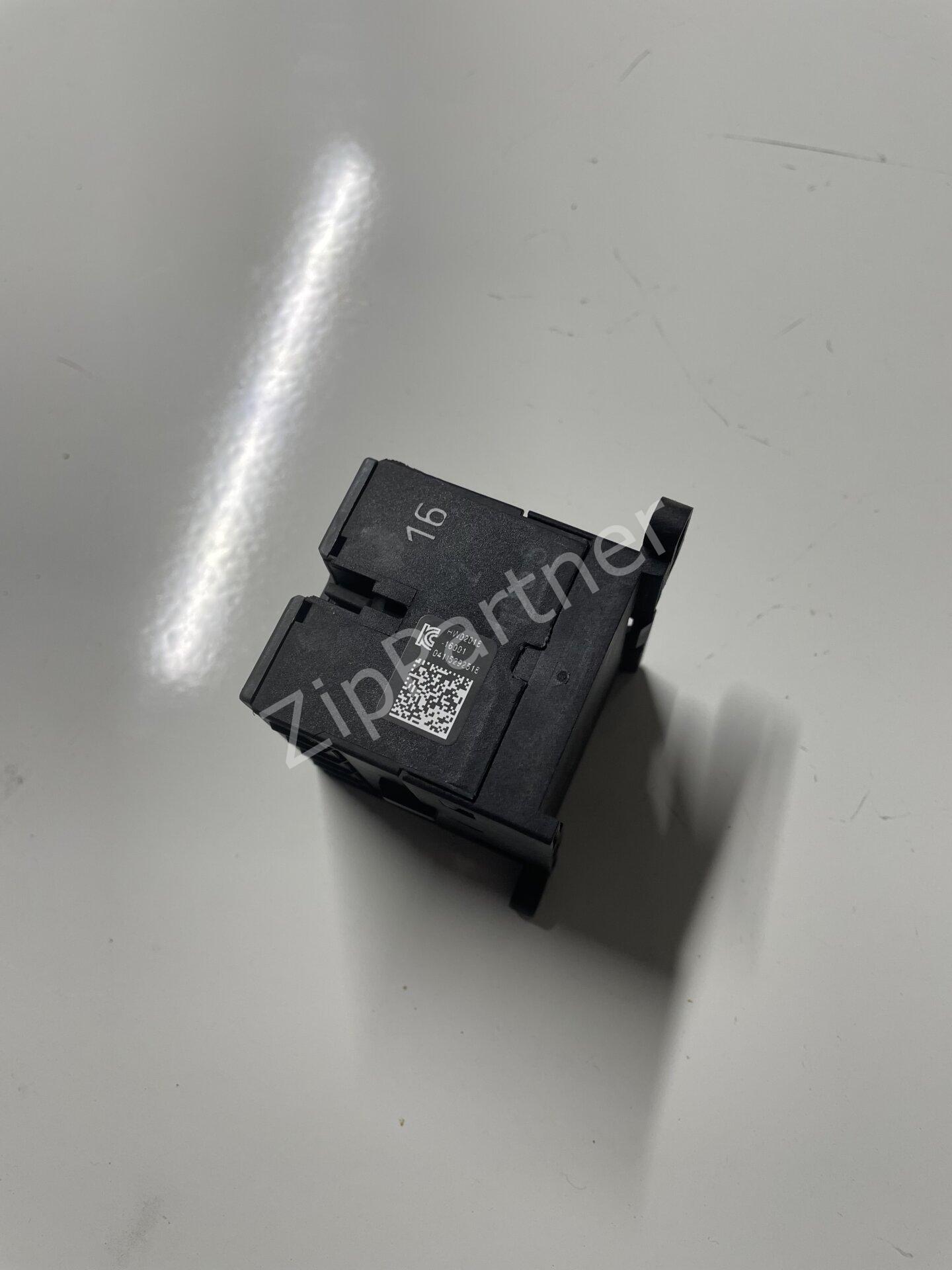 Миниконтактор Astra B7-40-00-F (б/у) фото #2