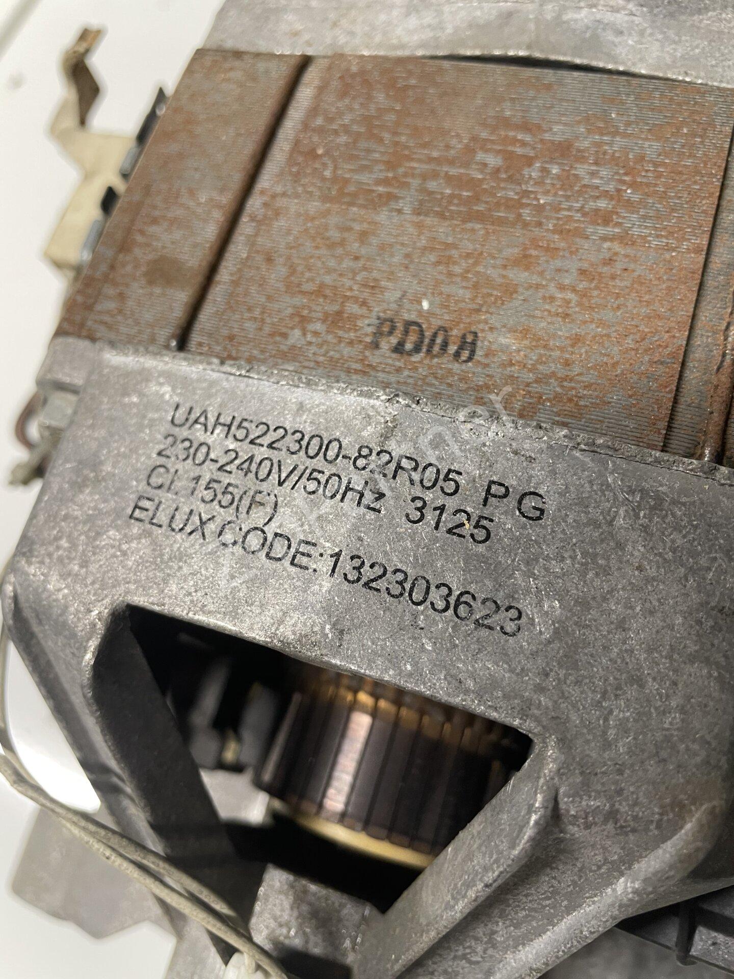 Двигатель AEG Electrolux Zanussi 132303623 (б/у) фото #3