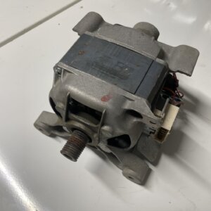 Двигатель Whirlpool C00311638 (б/у)