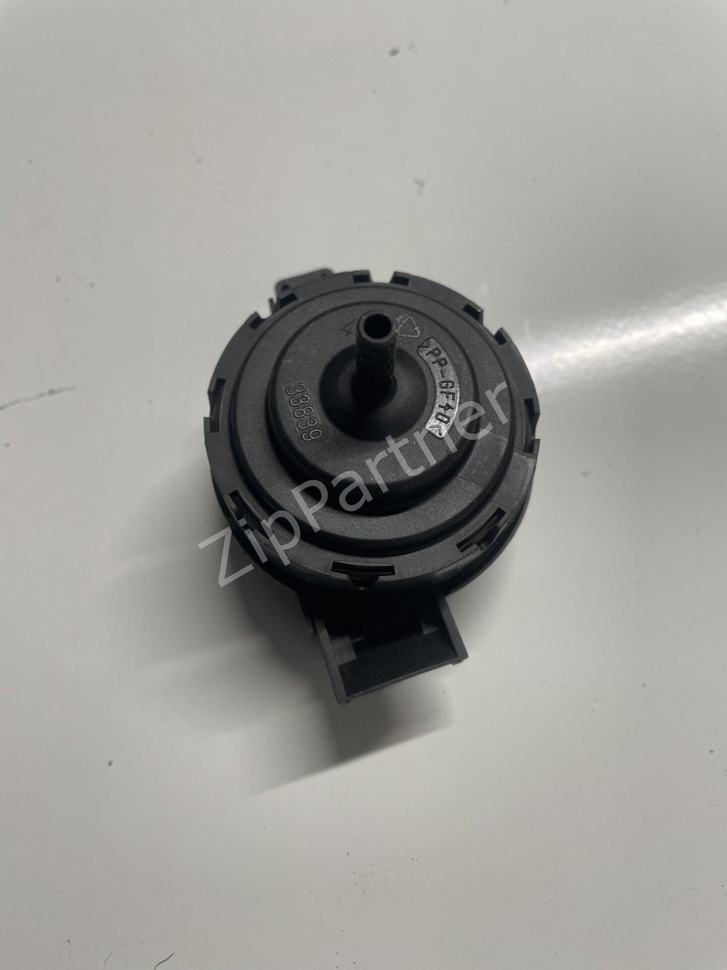 Прессостат AEG Electrolux Zanussi 132090310 (б/у) фото #2