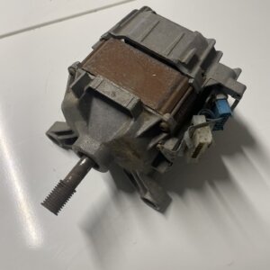 Двигатель Bosch, Siemens 151.60007.33 (б/у)
