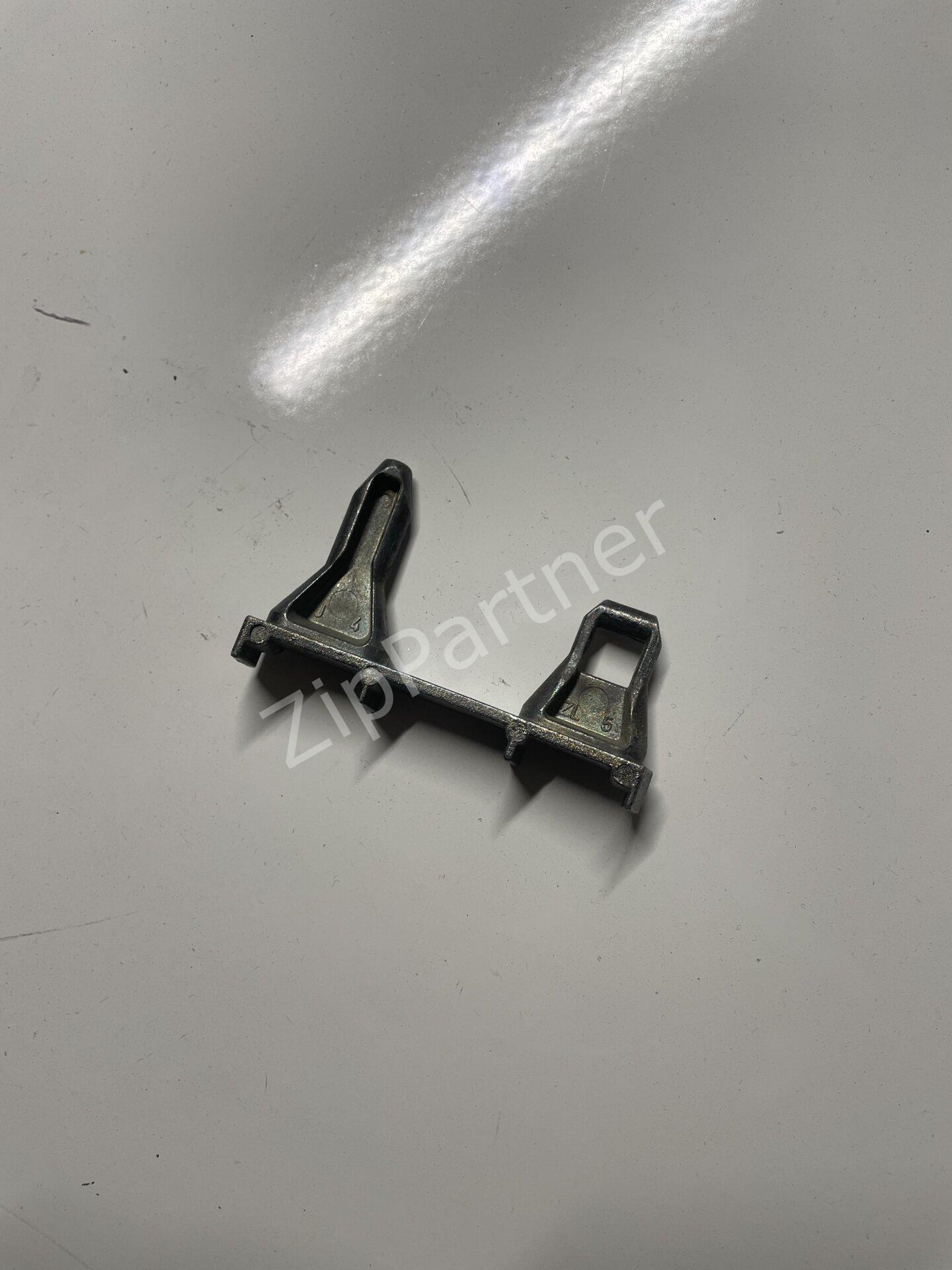 Крючок люка Bosch Siemens 614390 (б/у) фото #2